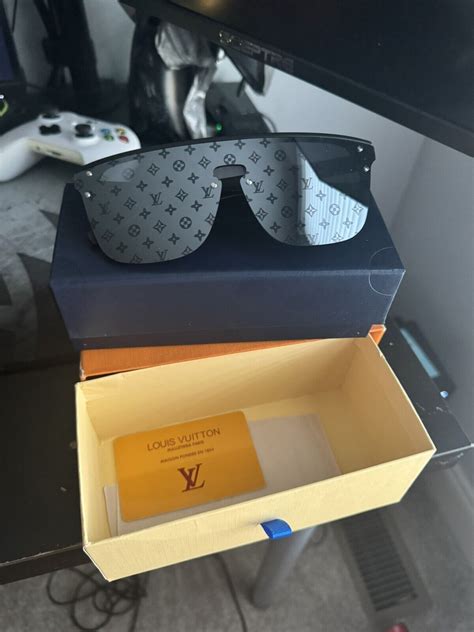 Louis Vuitton Z1082E WAIMEA Monogram Black Gray .